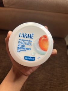 LAKME Peach Milk Vit E Gel Moisturiser