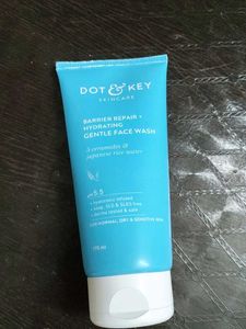 Dot & Key Gentle Face Wash