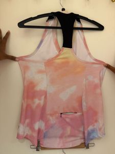 Sports Tee With Small Coin Packet At The Back