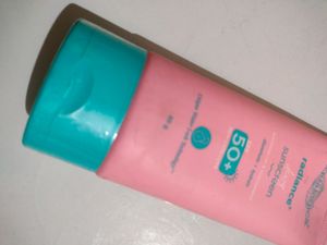 Aqualogica Radiance+ Sunscreen