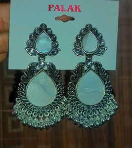 Palak Silver Oxidized Earrings🤍