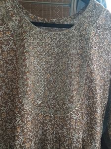 Women&#39;s Naira Cut Kurti Set