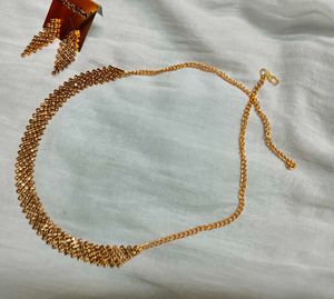 Gold-toned Necklace Set
