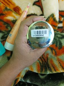 Neem And Tulsi Face Moisturizing Gel