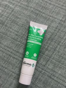 Derma &amp; Lakme Moisturizers Duo