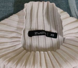 Ribbed Turtle Neck Top