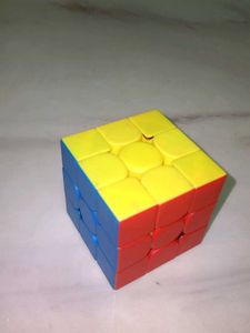 Smooth Turning 3X3 Stickerless Cube