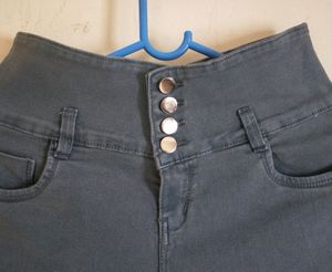 Dark Grey Short Jeans