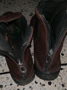 Girls Boot 👢👢👢