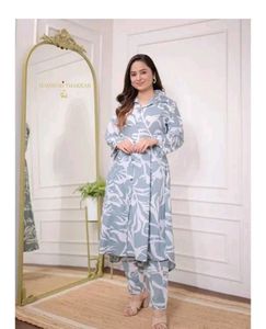 New/Unused  A Line Floral Kurta Set