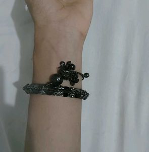Vintage Silver Tone Bangle with Dangle Charm