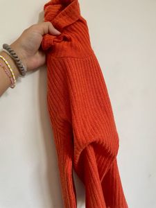 Orange Fitted Top🍊🐈