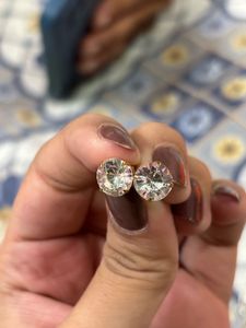 Shinning Studs