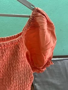 H&amp;M Smocked Puff Sleeve Top