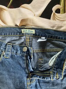 Classic Blue Denim Shorts – Casual &amp; Comfortable