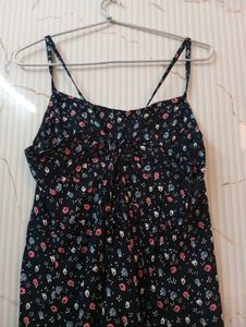 New DRESS BLACK 32 BUST