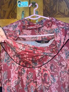 And Floral Print Top Stretchable XL
