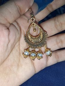 Earings