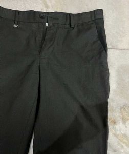 NETPLAY BLACK STRIPED STRAIGHT FIT TROUSERS