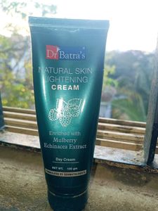 Dr. Batra&#39;s Skin Lightening Cream