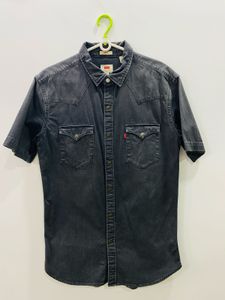 Levi’s Shirt