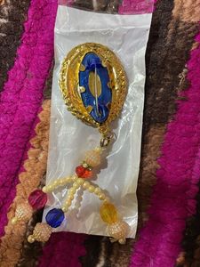 Decorative saree pin