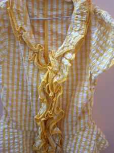 🔥BEST DEAL🔥Yellow Stripe Top