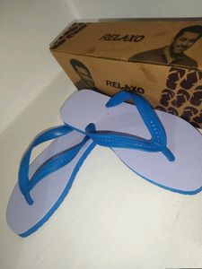 Relaxo White-blue Sleepers for Men