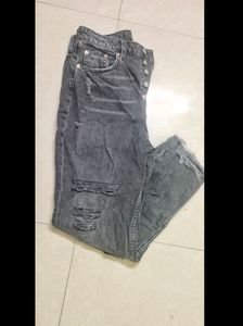 H&amp;M Ripped Mom&#39;s Jeans