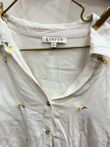 Harper white shirt with sunflower