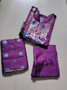 Festive Wear Kurta Set For Ladies