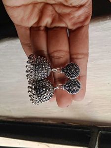 Allure Graceful Women Necklaces &amp; Chains