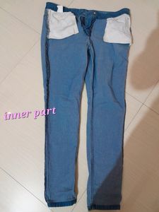 Ladies Jeans.  Good Condition.  No Flaws.