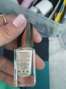 HYUE Chrome Glazed Nail Polish
