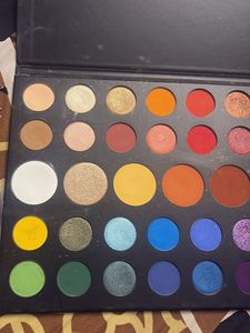 Eyeshadow Palette with Tools