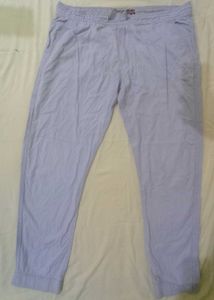 Tommy Hilfiger Shorts - Size 32