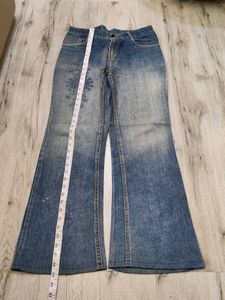 Ma2174 Sabrin bootcut jeans waist 30 inches
