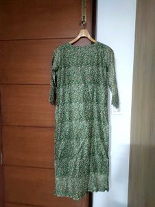 Green And White Kurta Set💚