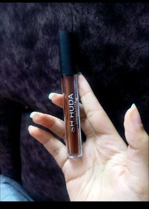 2 Lipstick Combo : Oriflame &amp; SH Huda Beauty