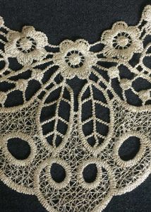Golden Thread Neck