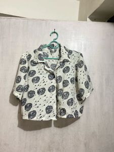 Zara Oversize Crop Shirt Size 34-36