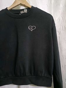 H&amp;M Black Pink K-pop Lisa Sweatshirt