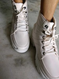 White High-Top Fashion Sneakers