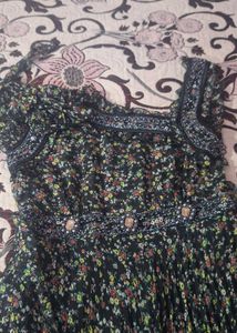 Floral Print Pleated Dress