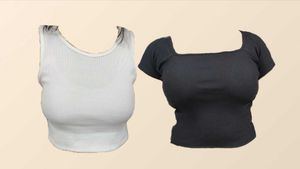 *Skirt freebie*🤍🖤Hot Black & White Top🖤🤍