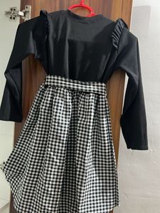 Cute Black &amp; White Girls Dress