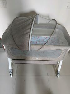 Star And Daisy Baby Bed/ Cot/ Crib