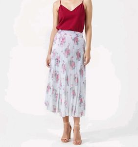 Beautiful Floral Design Skirt And Plazzo