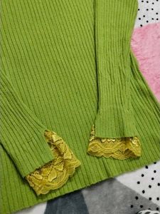 Bottle Green Woolen Sweatshirt