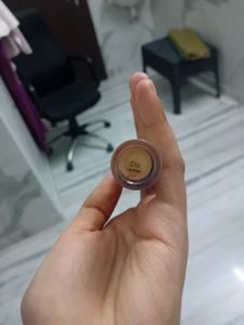 Revolution IRL Concealer